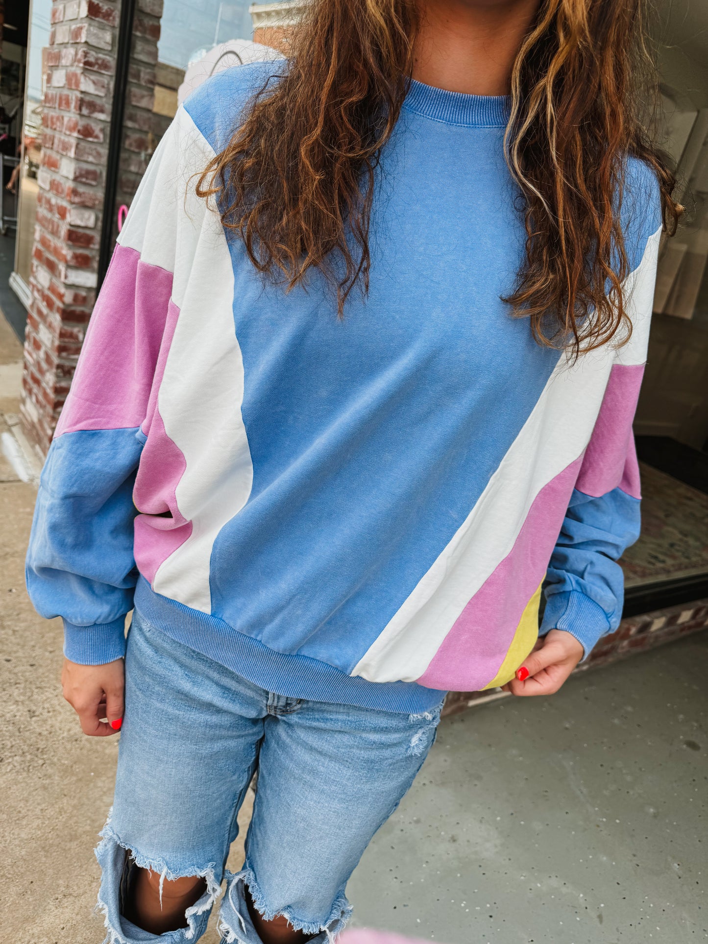 COLOR BLOCK MINERAL WASHED PULLOVER